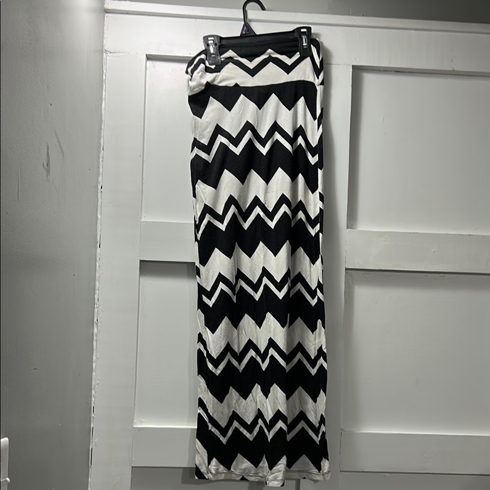 Rue21 Black and White Maxi Pencil Skirt